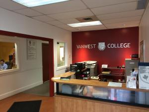 [켈로나] Vanwest College(Kelowna)  소개